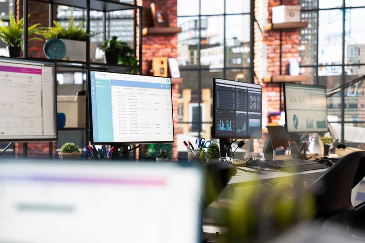 סוכני AI: העובד הדיגיטלי שעסקים קטנים בישראל מתחילים להעסיק